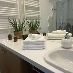 Niebieski Centrum W Budynku Z Restauracja, Basen Zewnetrzny, Parking W Cenie Appartamento *