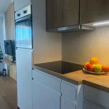 Niebieski Centrum W Budynku Z Restauracja Apartment *