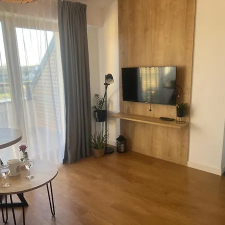 Niebieski Centrum W Budynku Z Restauracja * Sarbinowo