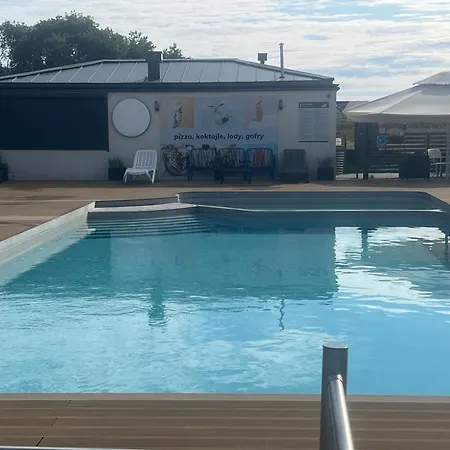 Apartment Niebieski Centrum W Budynku Z Restauracja Sarbinowo