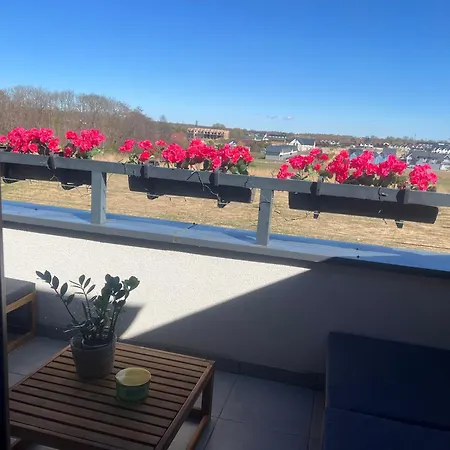 Lägenhet Niebieski Centrum W Budynku Z Restauracja, Basen Zewnetrzny, Parking W Cenie Sarbinowo