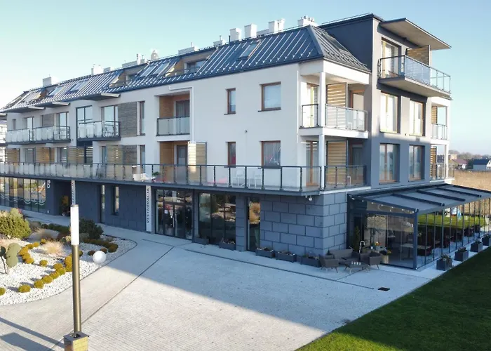 Apartment Niebieski Centrum W Budynku Z Restauracja Sarbinowo