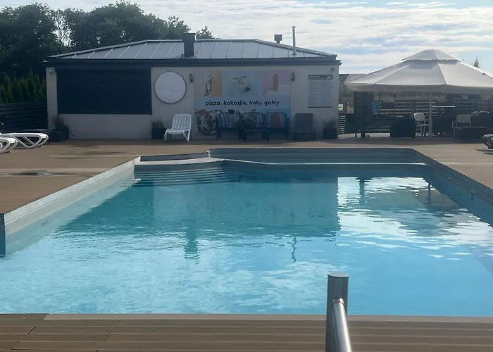 Apartment Niebieski Centrum W Budynku Z Restauracja Sarbinowo